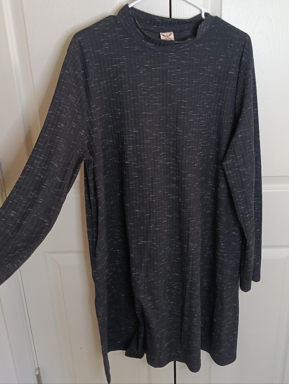 Faded Glory Navy Long Sleeve Tunic‎